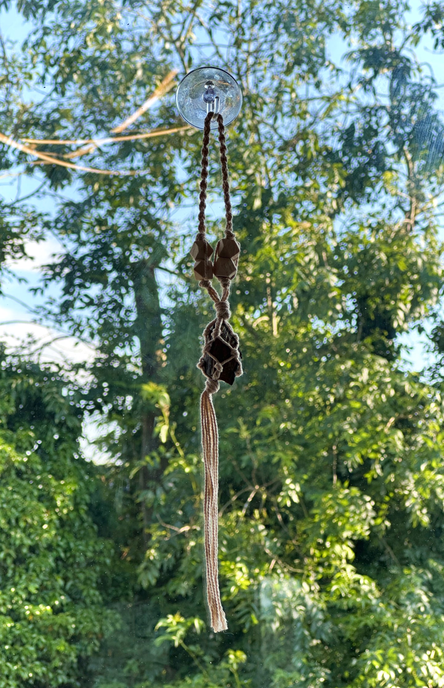 LILY LOVES... MACRAME HANGING CRYSTAL